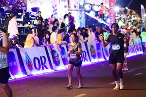 BIB: 
                            <button type="button" onclick="openModal(24256462)" class="btn btn-primary btn-sm float-right btn-popup" data-toggle="modal" data-target=".modal-high-quality">
                        <i class="fas fa-shopping-cart"></i> Add to Cart
                    </button>
                                            <button type="button" onclick="isThisMe(24256462, true)" class="btn btn-success btn-sm float-right btn-popup btn-isme hidden" data-toggle="tooltip" data-placement="bottom" title="นี่คือรูปของคุณใช่ไหม คลิกที่นี่เพื่อเอาเข้าอัลบั้ม">
                        <i class="fas fa-plus"></i> Add to album
                    </button>
                    <button type="button" onclick="isThisMe(24256462, false)" class="btn btn-warning btn-sm float-right btn-popup btn-isnotme hidden">
                        <i class="fas fa-ban"></i> Remove from album
                    </button>